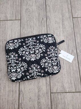 Vera Bradley Chandelier Noir Tablet Sleeve Floral Black and White NWT